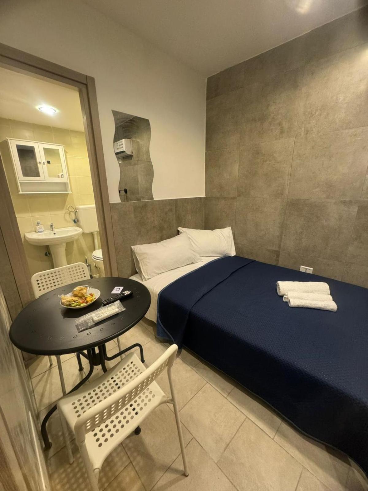 Terrazza Miracoli Napoli Apart otel Dış mekan fotoğraf